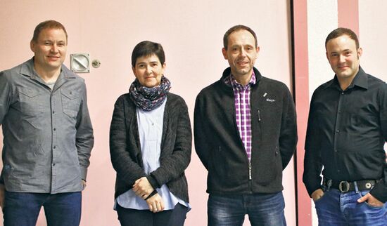 Peter Sutter und Chläus Peterer (links und rechts aussen) ersetzen Ursula Isenring-Koller und Franz Ehammer als Mitglieder des Kirchenrates.