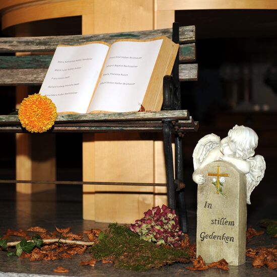 Kirche "Maria Hilf", Halsen